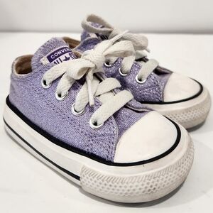 Converse Girls Purple Sparkle Sneakers Chuck Taylor Low Top Size 4 Toddler